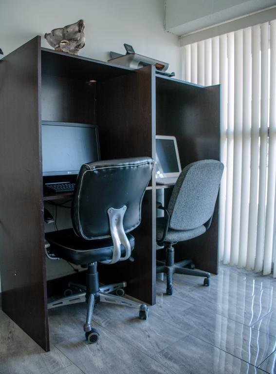 Ramada By Wyndham Medicine Hat Bagian luar foto